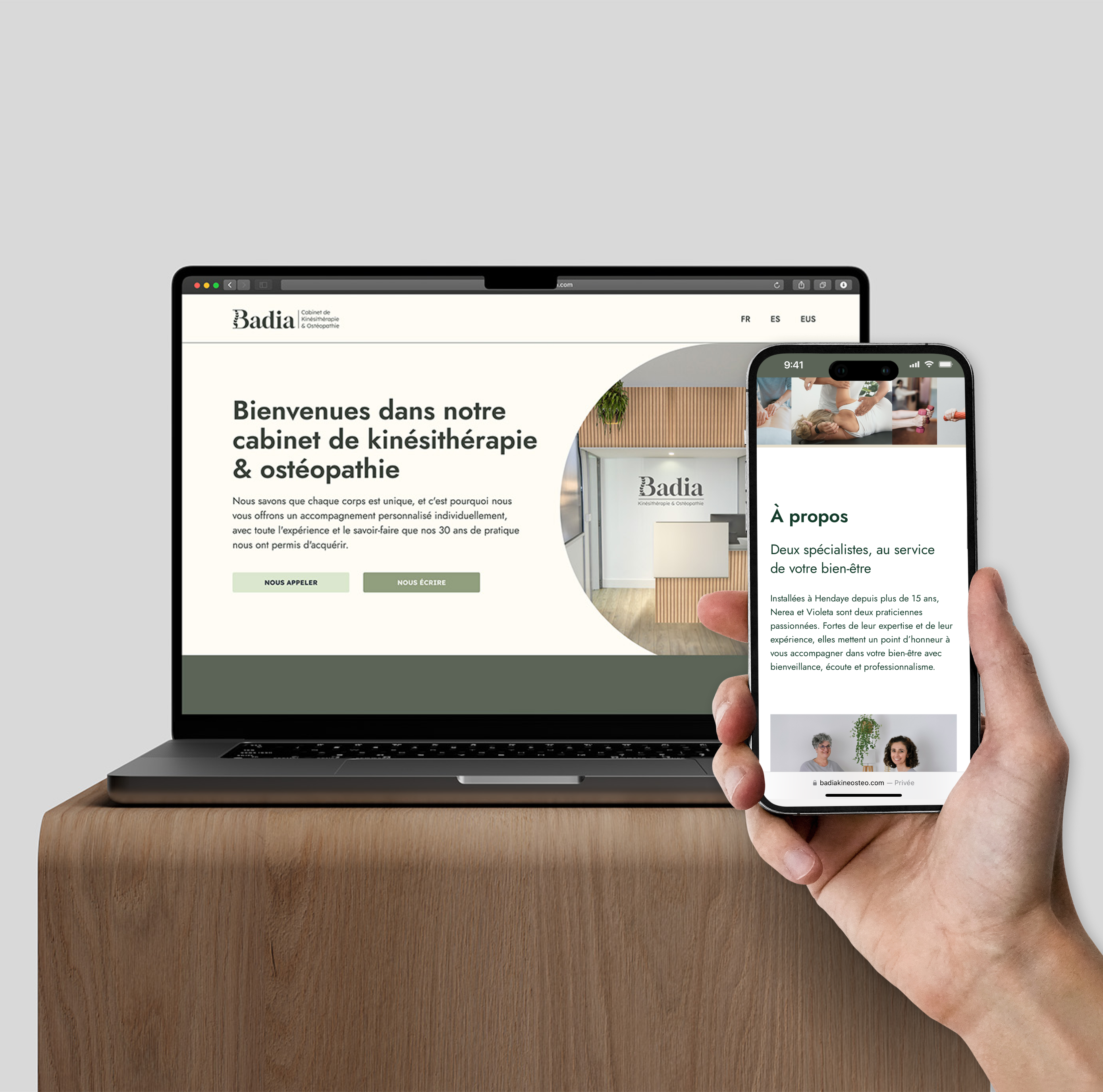 composition with mockups, of the web page desktop and mobile
